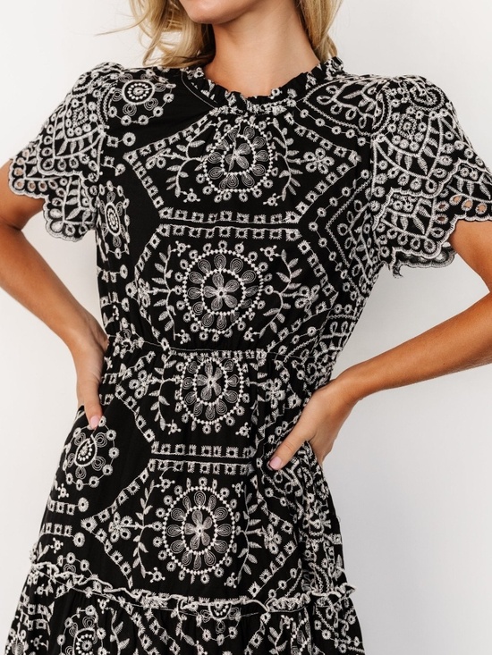 Baltic Born Mirabel Eyelet Midi Dress | Black + White Size 3XL3XL - Picture 2 of 5